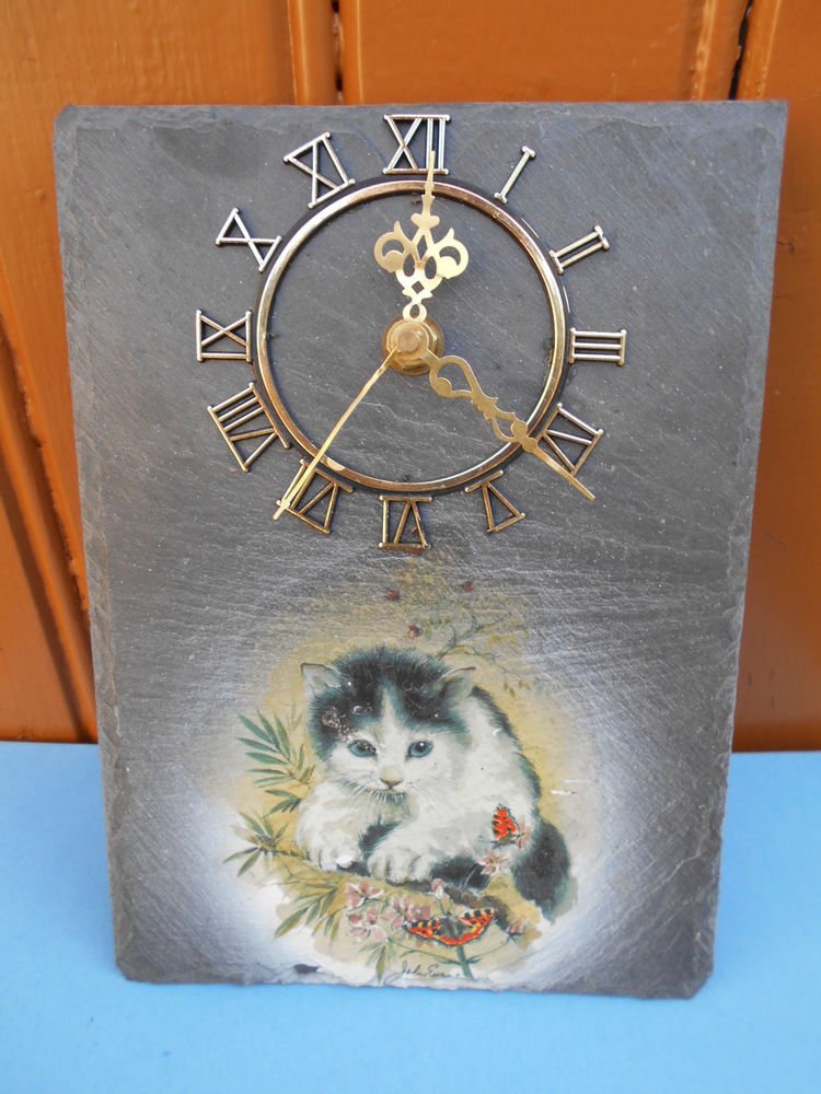 HORLOGE QUARTZ    Minou   15 Dammarie-les-Lys (77)