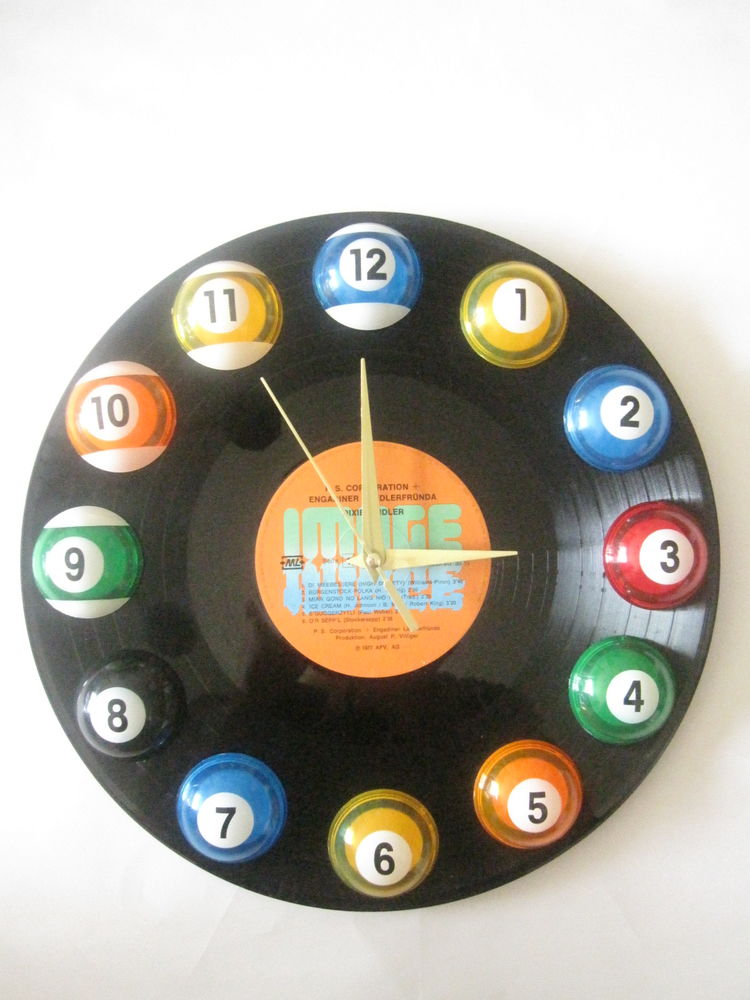 Horloge recycl�e vinyl bowling 30 Saint-Jean-Pla-de-Corts (66)