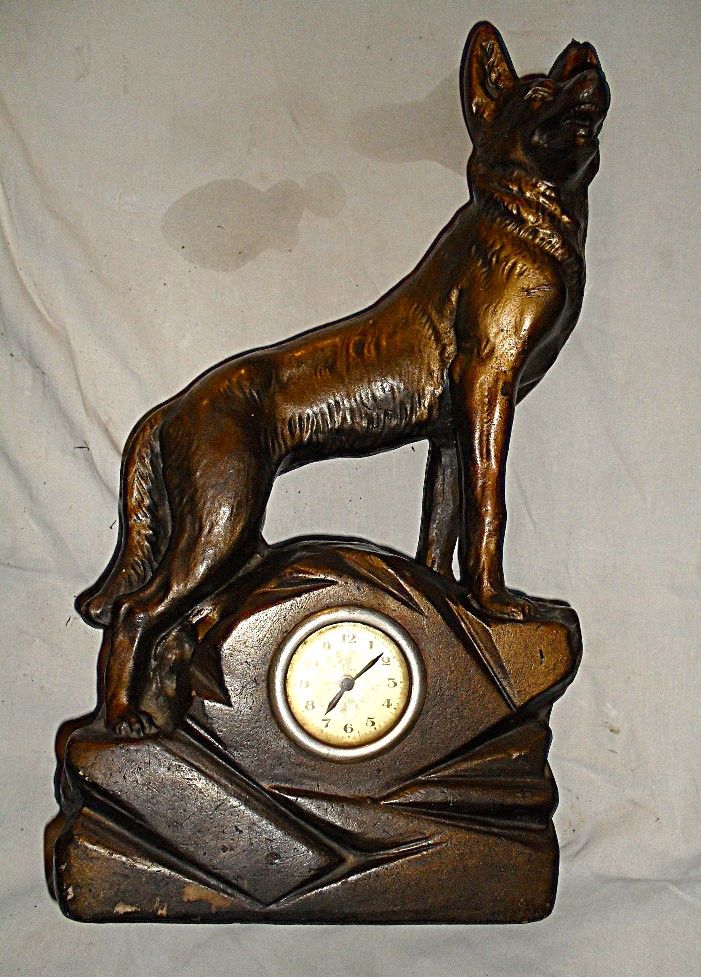 Horloge statue chien vintage 15 Toul (54)