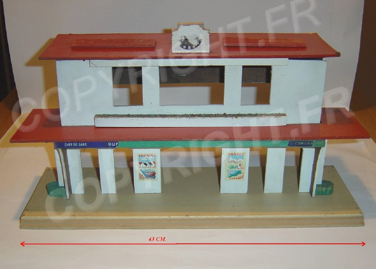 HORNBY #19 GARE D�MONTABLE MARSEILLE ISOREL �CHELLE O 52 Sergines (89)