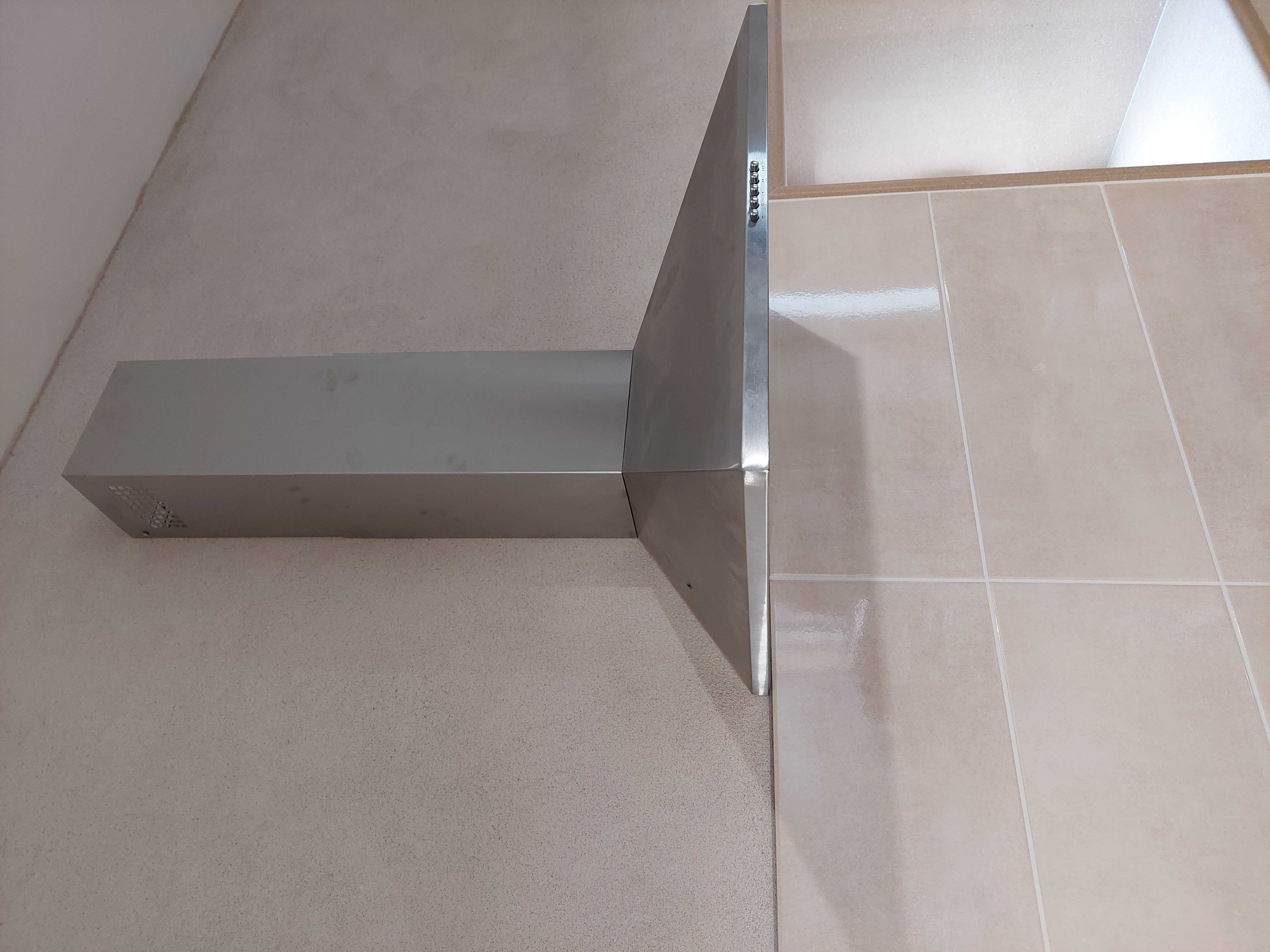 Hotte Airlux quasi-neuve achet�e 249 � encore sous garantie 129 Buxy (71)