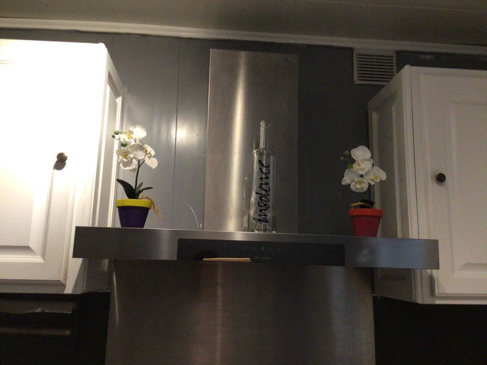 Hotte aspirante marque Firstyle 
0 Aix-en-Provence (13)