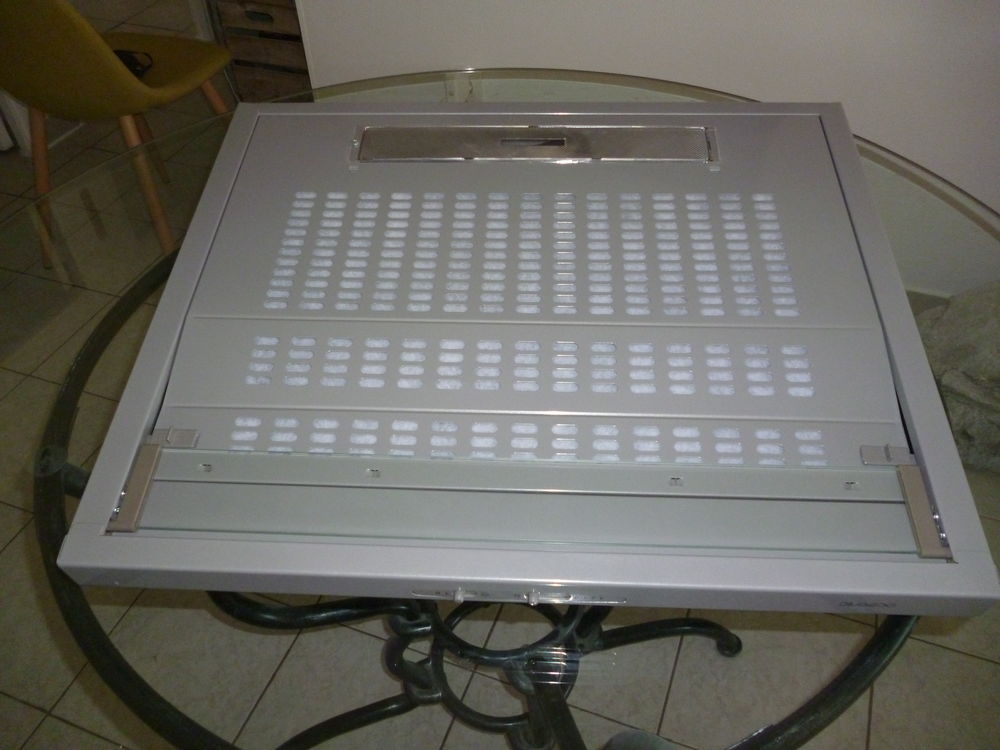 hotte aspirante neuve 60 Marseille 9 (13)