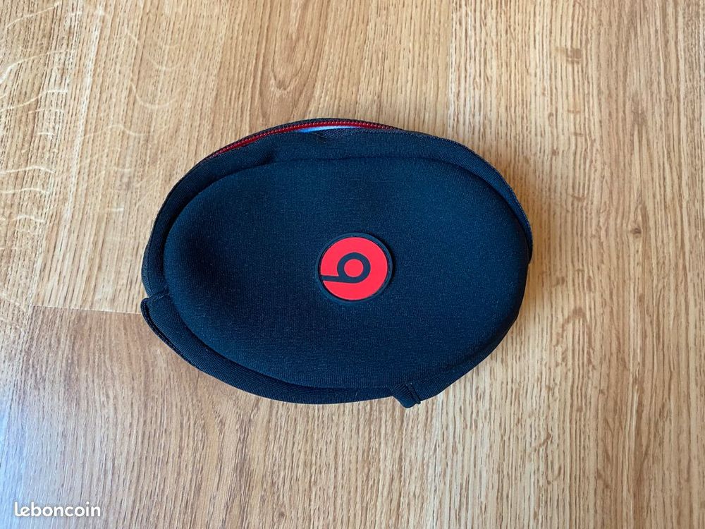 Housse de casque marque Beats 5 Beauchamp (95)