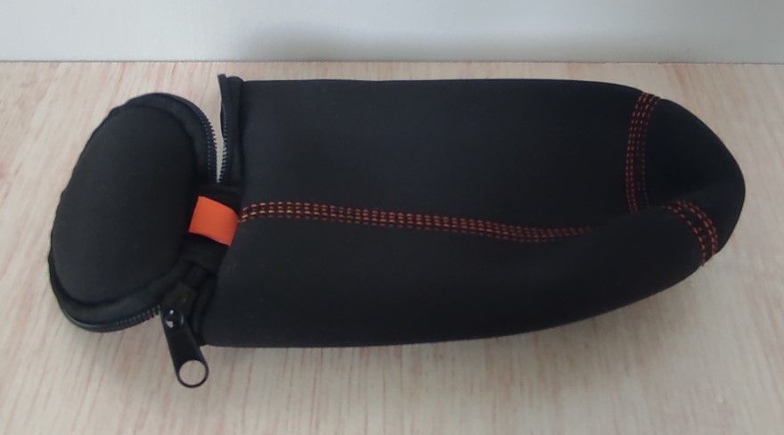 Housse orange et noire NEUVE 2 Metz (57)