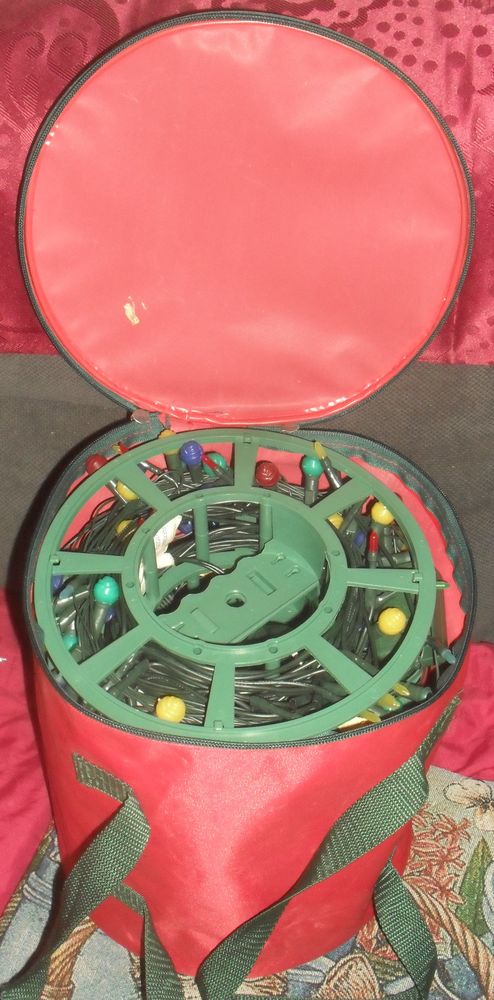 Housse pour guirlandes de No�l et 5 guirlandes �lectriques 65 Montreuil (93)