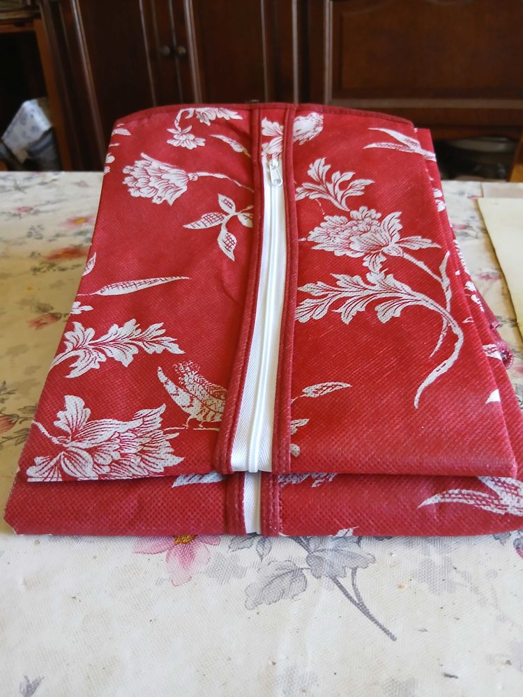 housse de projection  des v�tements 30 Selles-sur-Cher (41)