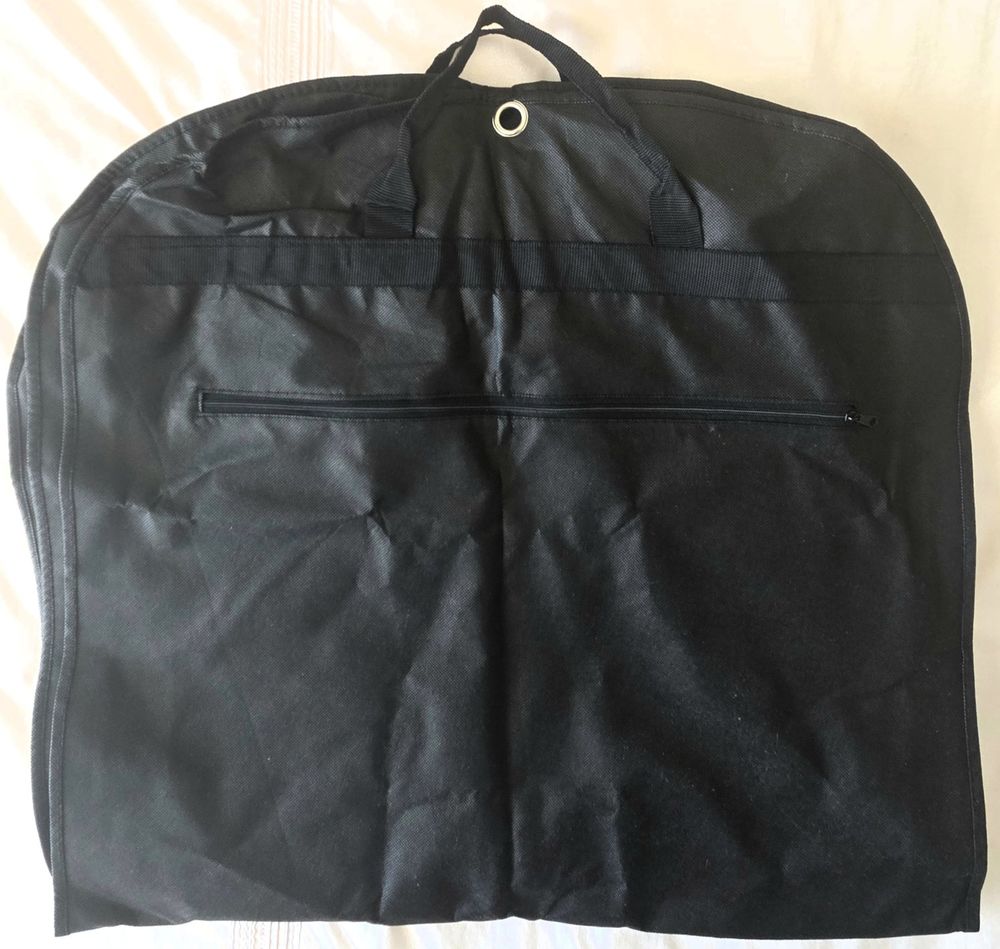 Housse � v�tements de voyage: NEUVE 7 Cannes (06)