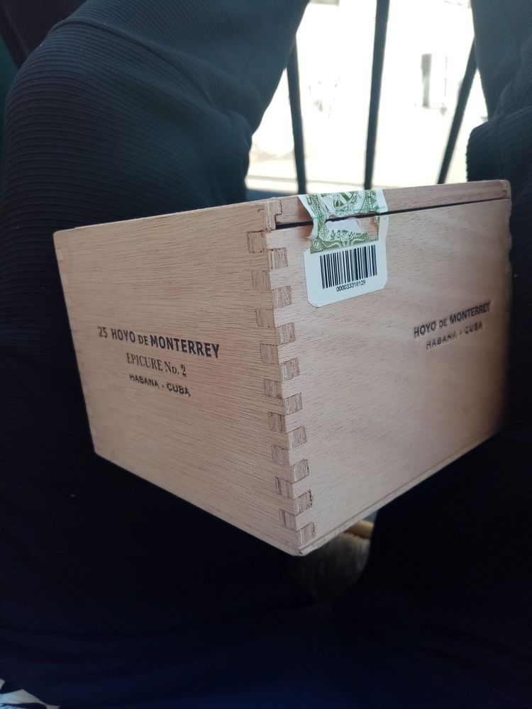 23 Hoyo de Monterrey epicure n2 0 Le Blanc-Mesnil (93)