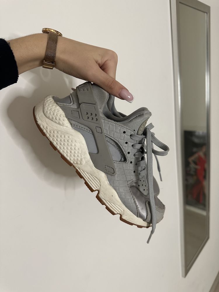 Huarache Nike 29 Valaurie (26)