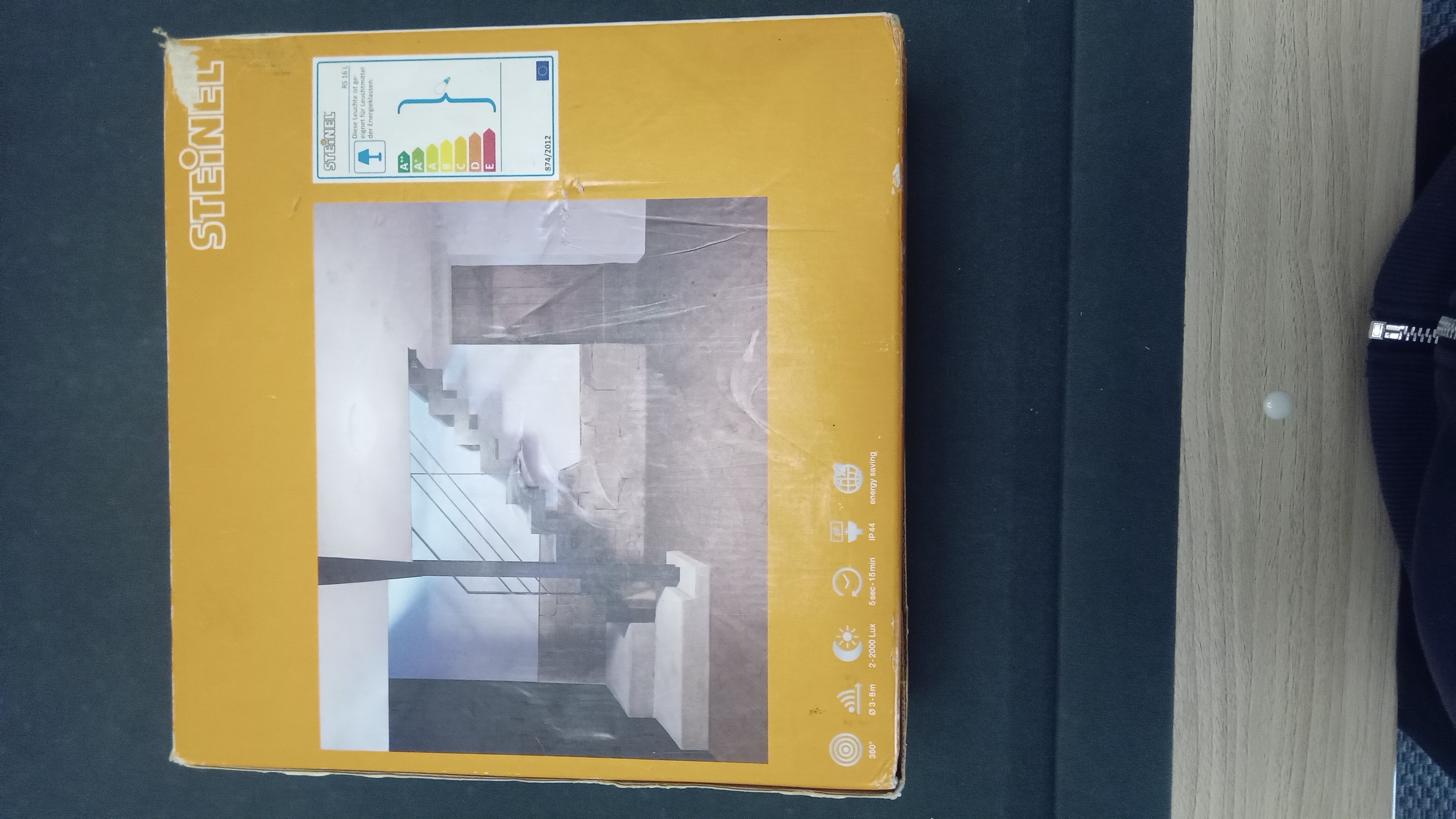 Hublot blanc d�tection 20 Marseille 5 (13)