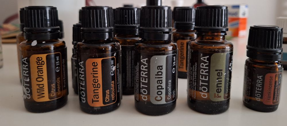 Huiles essentielles de gaulth�rie, romarin, menthe poivr�e 20 Grenoble (38)