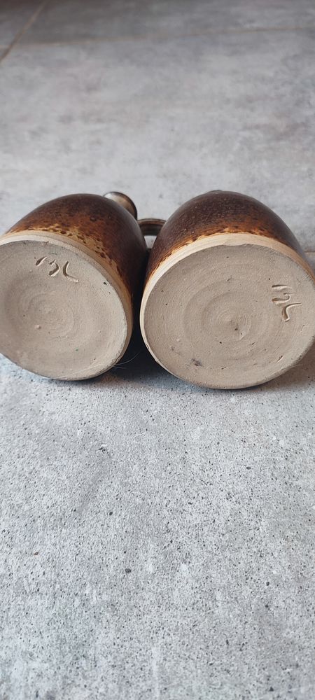 Huilier vinaigrier gr�s anciens sign�s 15 Clermont (60)