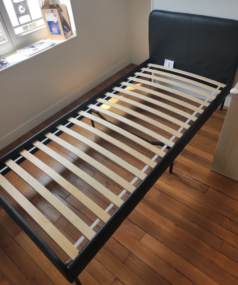 Lit 90/200 Ikea avec les lamelles 65 Paris 18 (75)