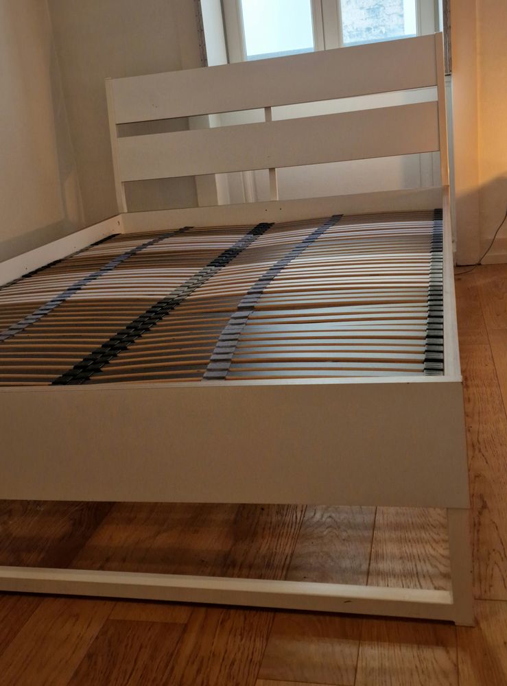 lit IKEA excellent �tat cadre de lit et sommier 60 Lyon 2 (69)