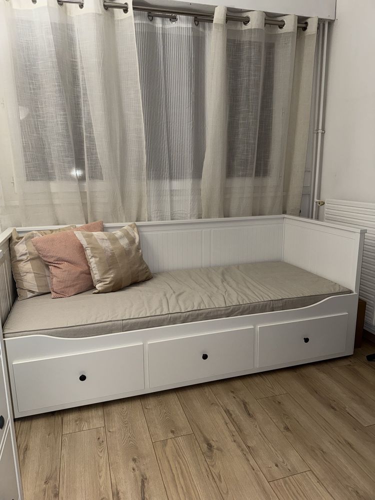 lit ikea hemnes 200 Les Ulis (91)