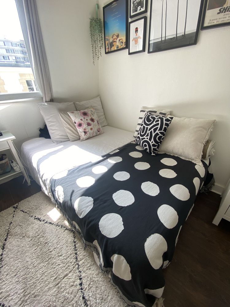 Lit IKEA matelas + sommier 60 Paris 15 (75)