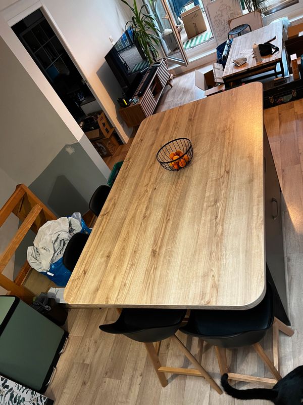 �lot central a double tiroir Schmidt - 4 tabourets haut incl 1450 Rez� (44)