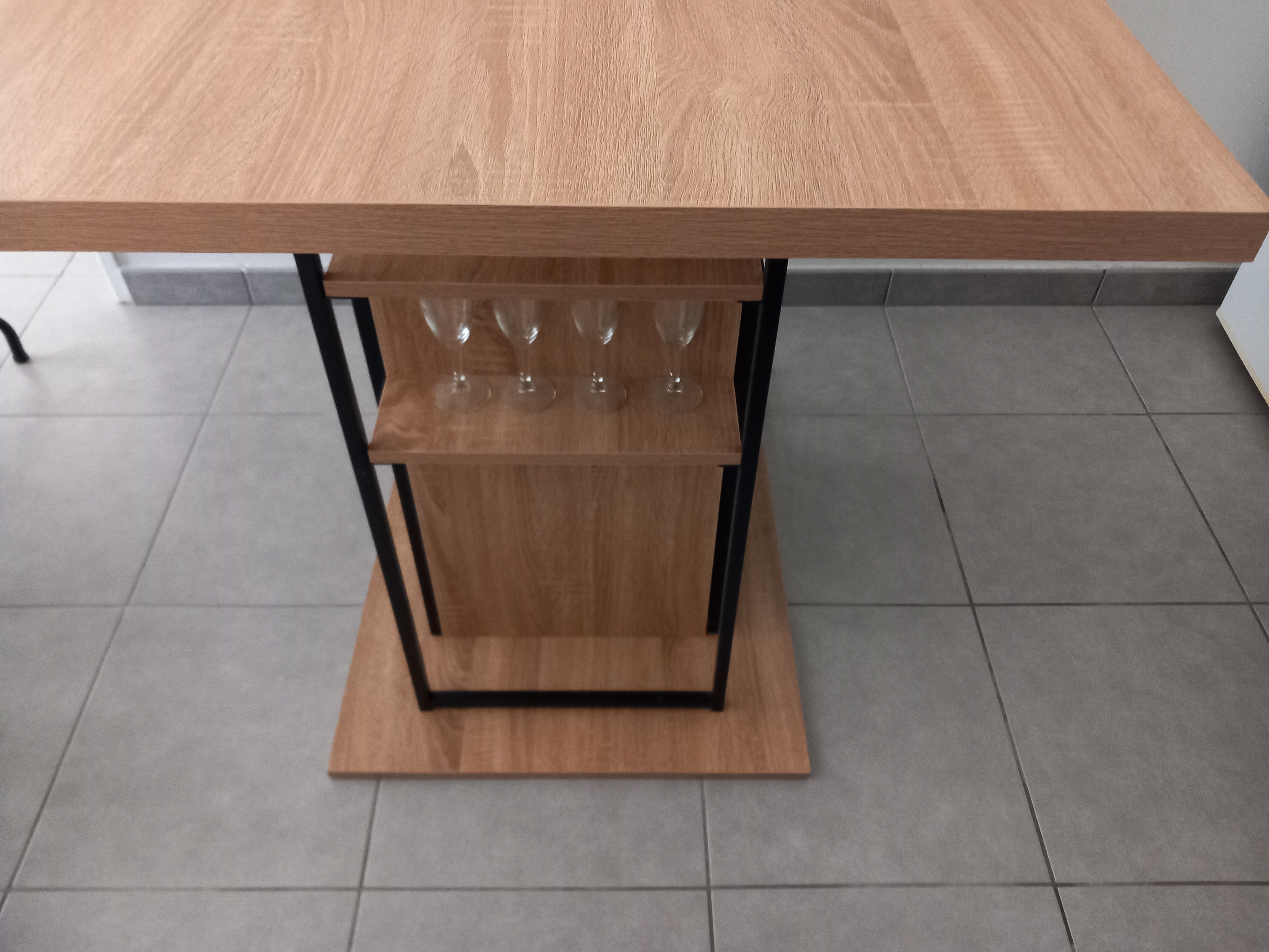 ILOT CENTRAL MANGE DEBOUT 140 Chamb�ry (73)