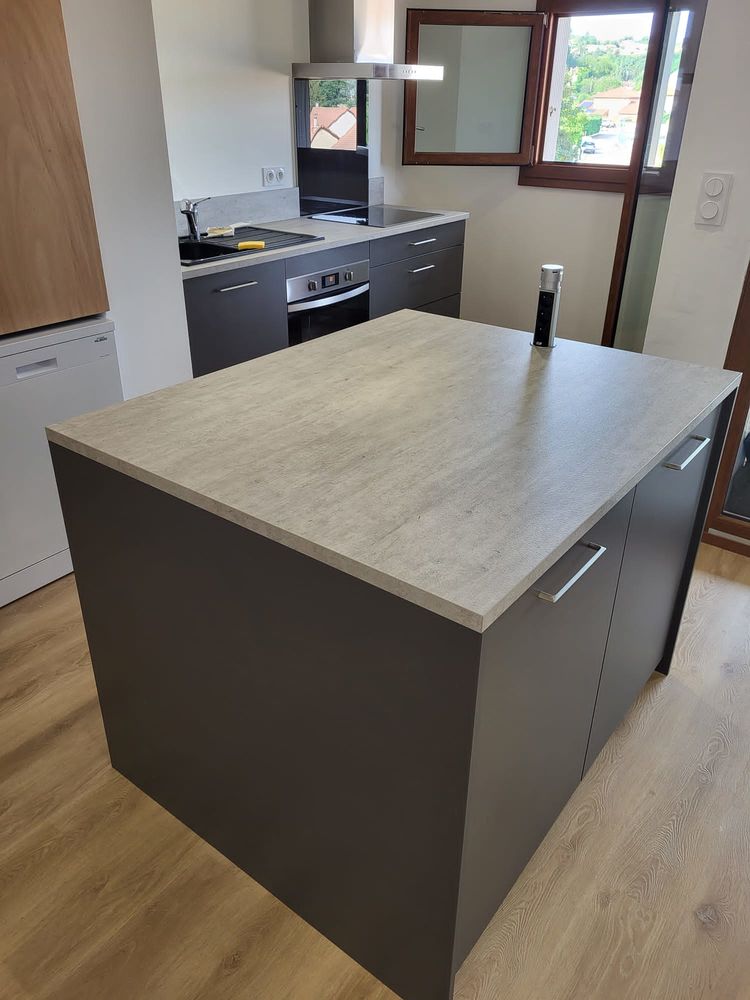 Ilot central 400 Saint-Quentin-Fallavier (38)