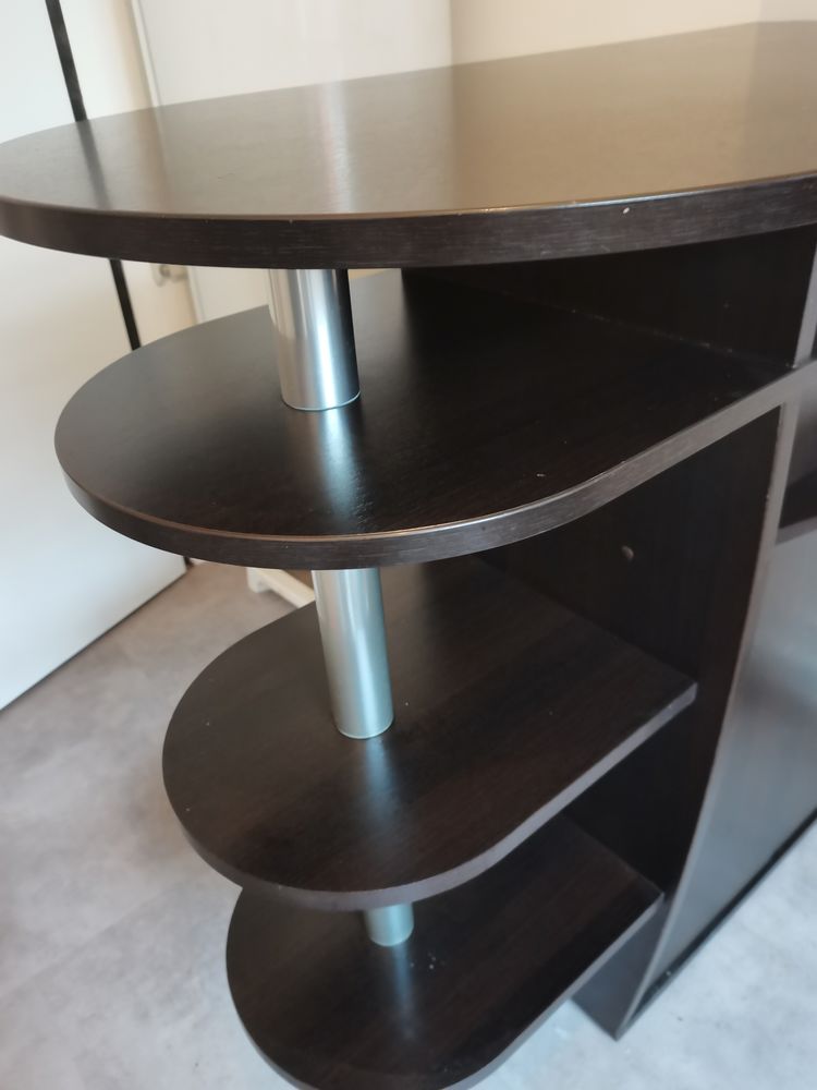 Ilot de bar de cuisine longueur 1m10
Largeur 58cm
Hauteur 1m 120 La Courneuve (93)