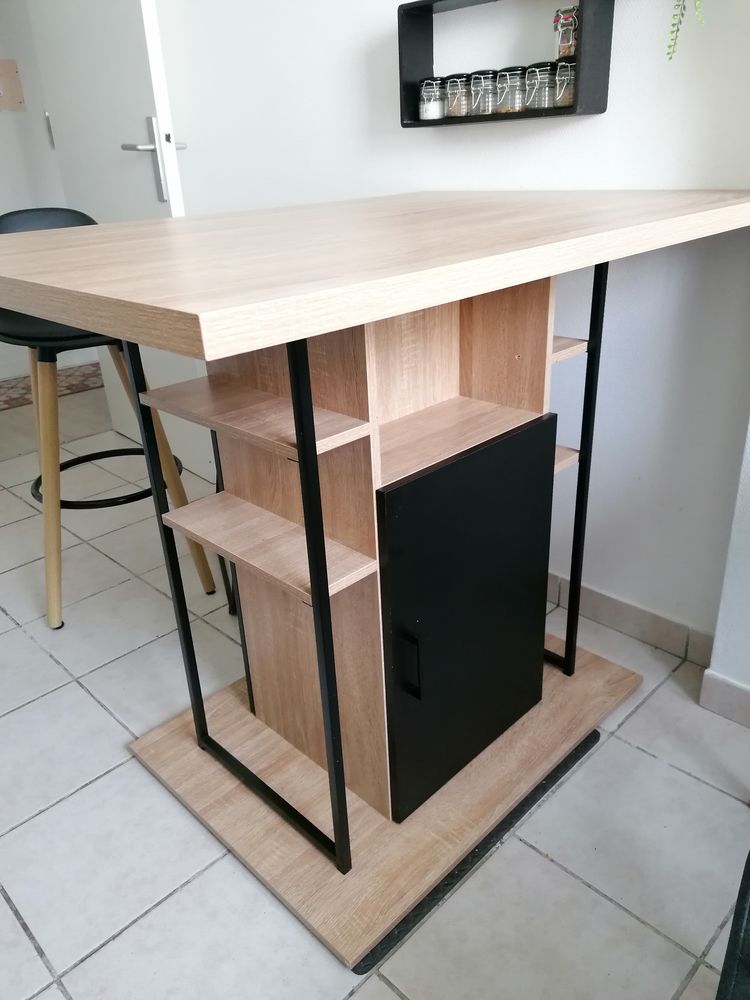 Ilot de cuisine plus 4 tabourets don't 2 avec dossiers 120 Limoges (87)