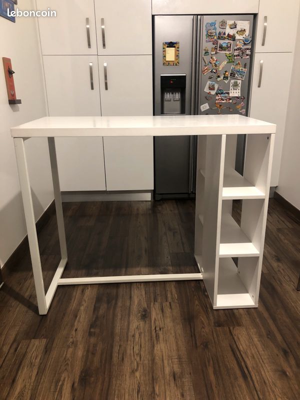 �lot de cuisine et 4 tabourets maison du monde 170� 170 Moissac (82)