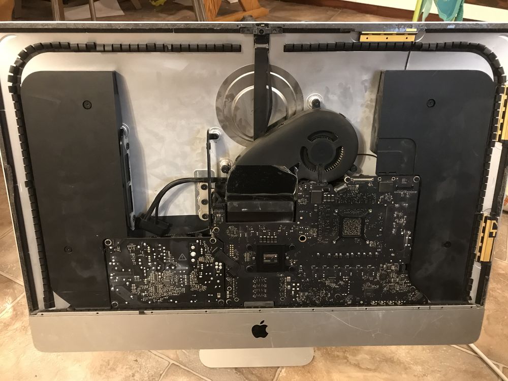 iMac 27 fin 2014 pour pi�ces 300 Saint-Fran�ois-Longchamp (73)