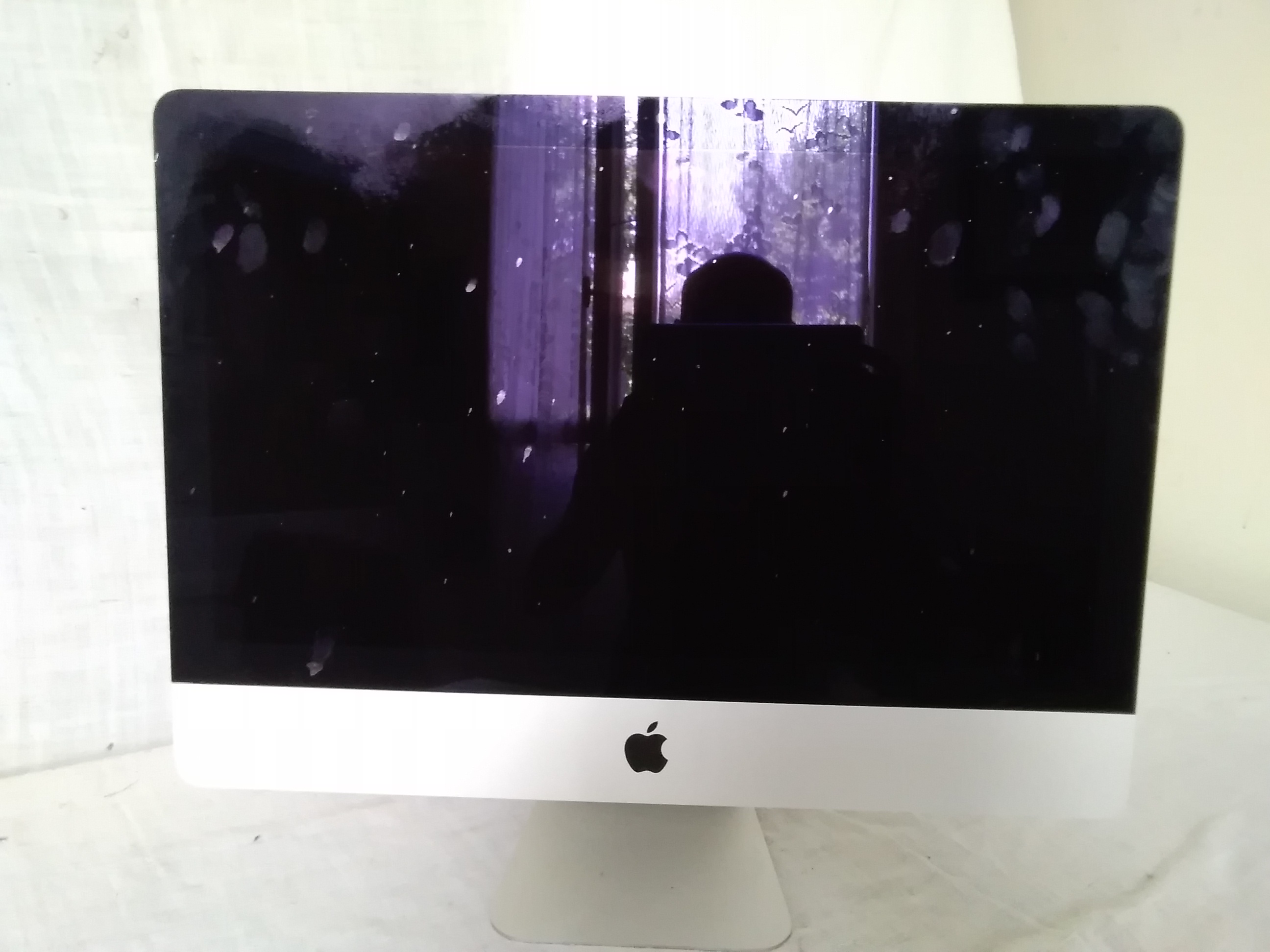 Imac de 57 pouces 80 Marseille 1 (13)