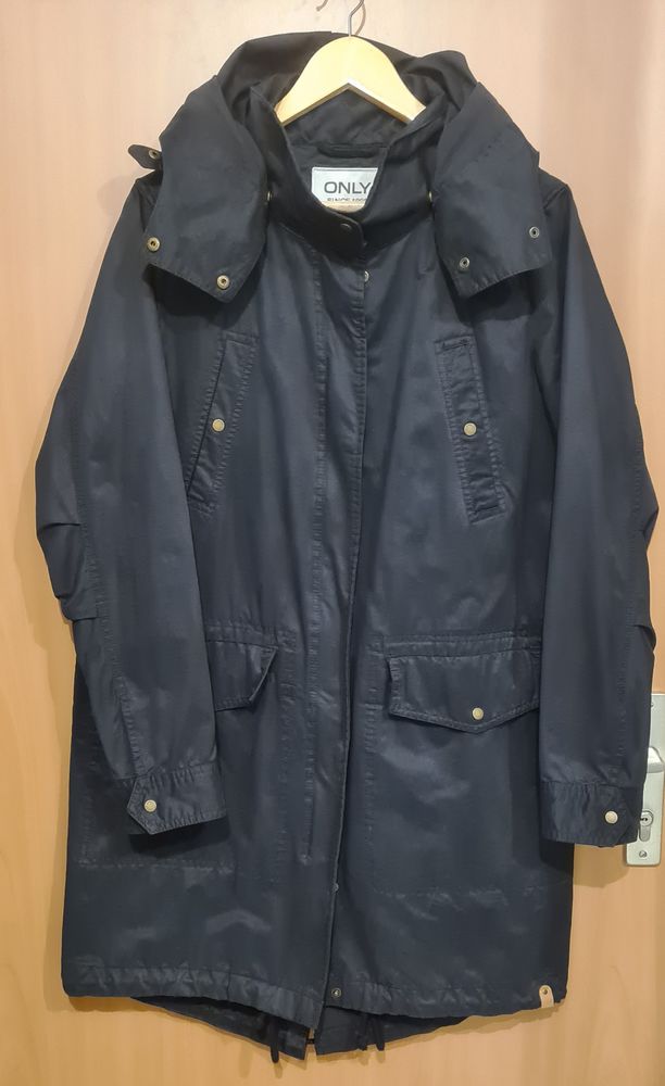 Imperm�able  Only  noir peau de p�che taille L 25 Nantes (44)