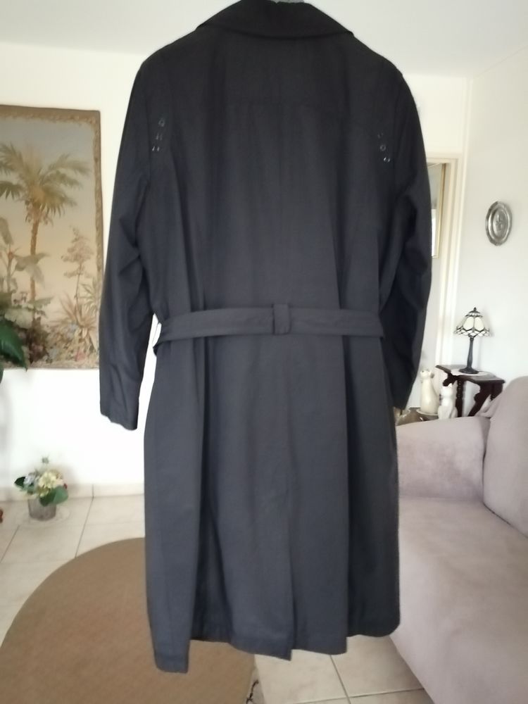 Imperm�able type trench coat, NEUF, t.44, 40�. sur Bourges 
40 Bourges (18)