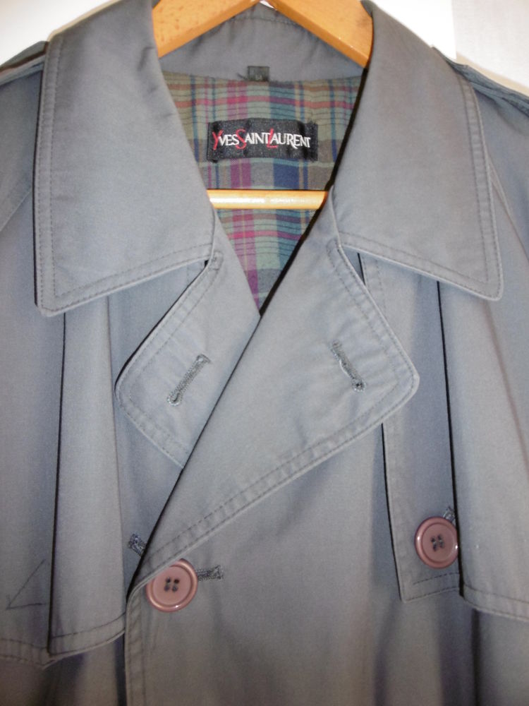 Imperm�able Yves ST Laurent 25 Maubeuge (59)