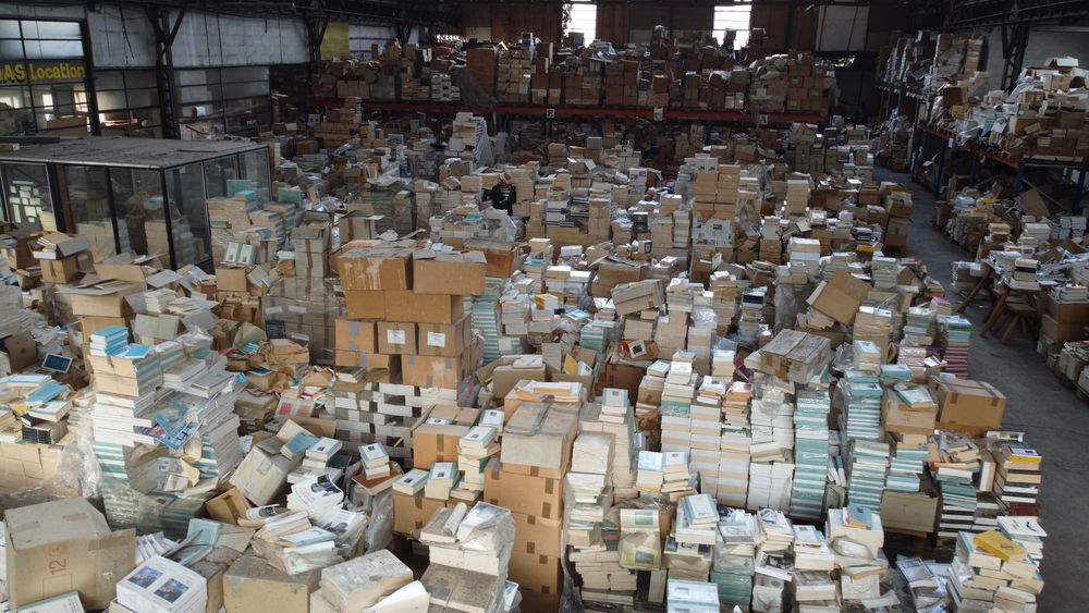 Important stock de livres 0.5 Clamecy (58)