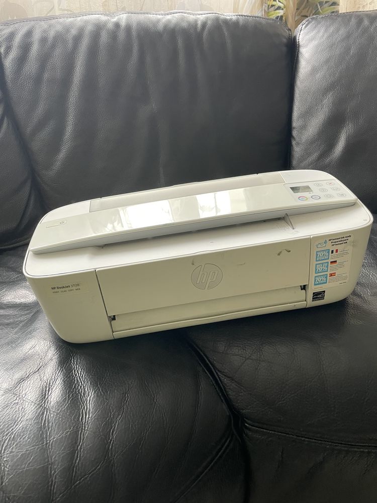 IMPRIMANTE HP DESKJET 3720  A  VENDRE 50 Les Clayes-sous-Bois (78)