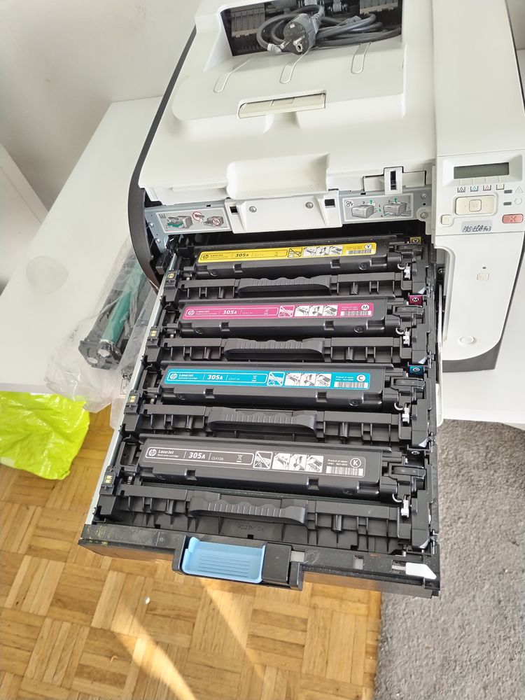 Imprimante hp laserJet pro 400 color m451dw 200 Neuilly-sur-Marne (93)