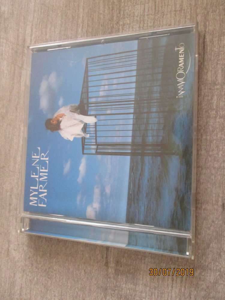 Innamoramento de Myl�ne FARMER 6 Caluire-et-Cuire (69)