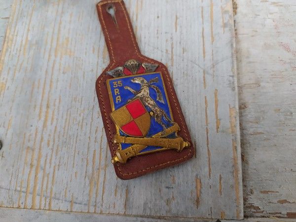 Insigne �maill� Parachutiste 35�me RA R�giment Artillerie 12 Loches (37)