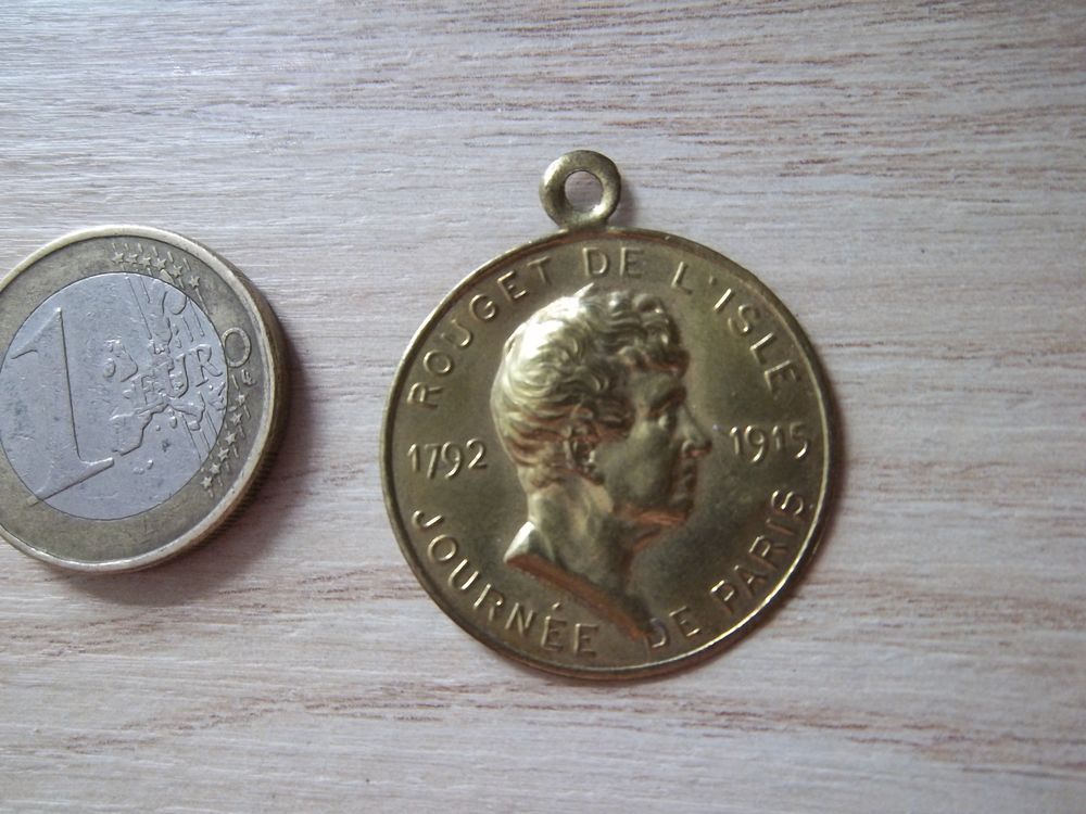 insigne journ�e 14-18 Journ�e de Paris 1915 Rouget de l'Isle 4 Valognes (50)