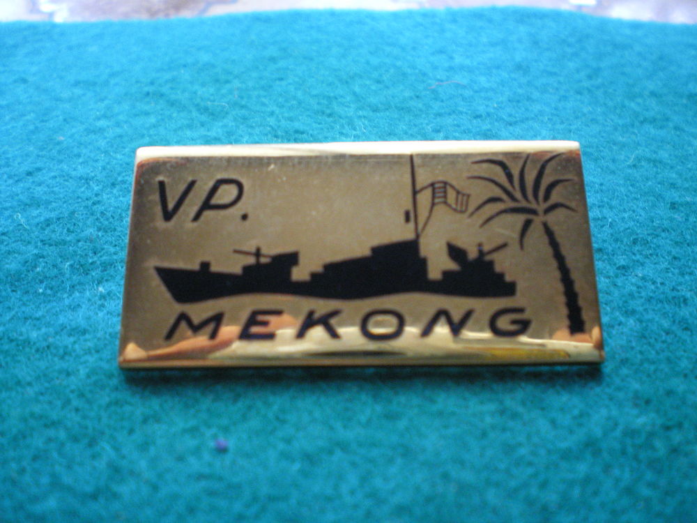 Insigne de Marine - Vedette de port VP M�kong. 45 Caen (14)