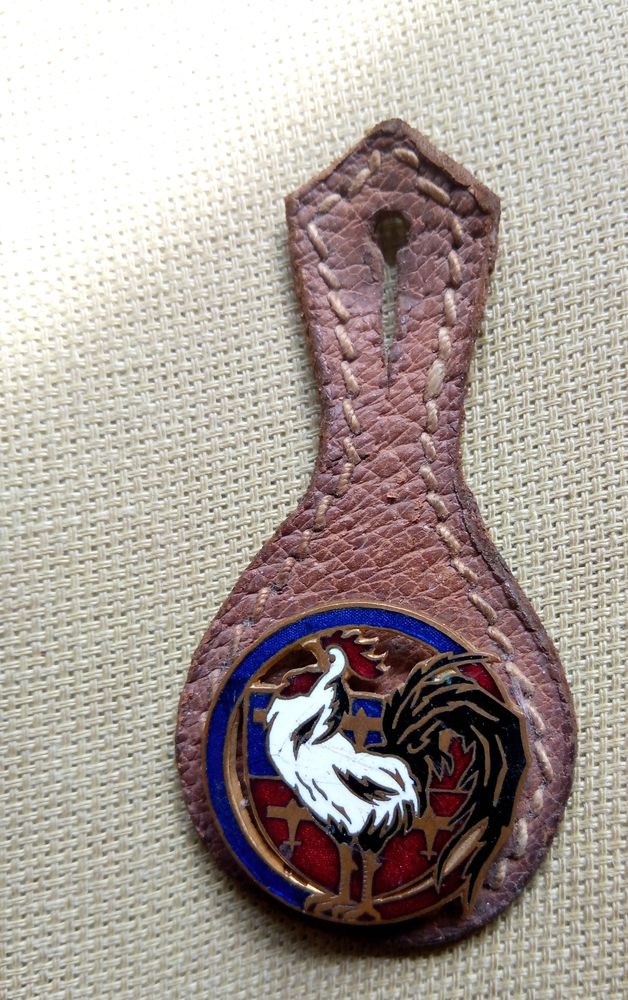 insigne militaire arm�e de l'air 40 Beauchamp (95)