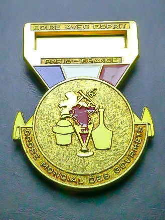 Insigne  Ordre National des Gourmets   15 Montargis (45)