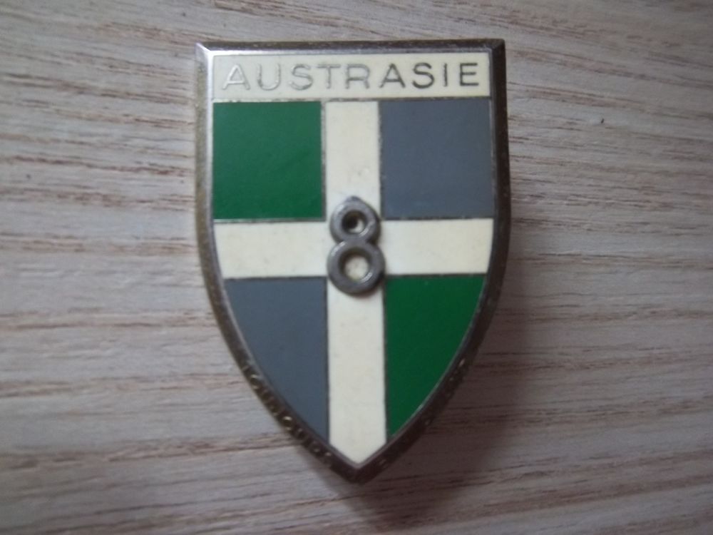 insigne 8 r�giment infanterie Delsart G1197 4 Valognes (50)