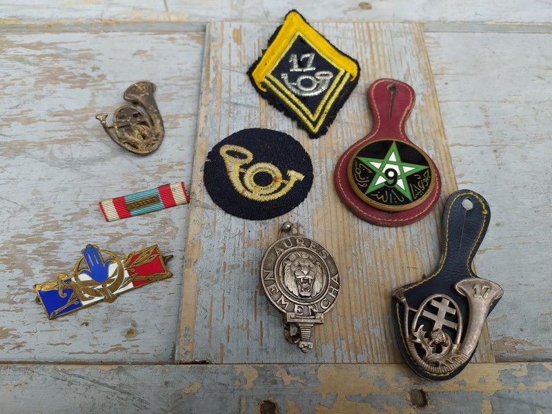 Lot Insignes Pucelles 17�me Chasseurs Afrique du Nord Alg�ri 38 Loches (37)