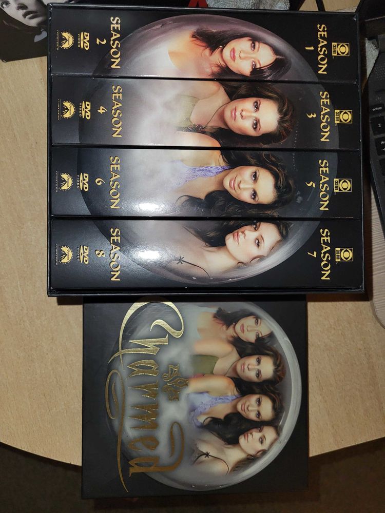 L'int�grale de Charmed 100 S�lestat (67)