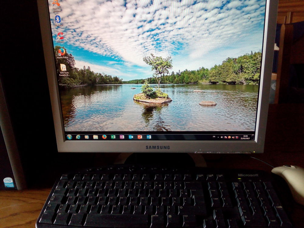 PC intel pentium CPU 3 GHZ avec �cran et clavier 80 Bourg-de-P�age (26)