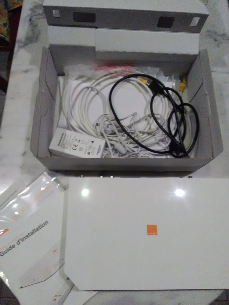 Box internet Orange 25 Montpellier (34)