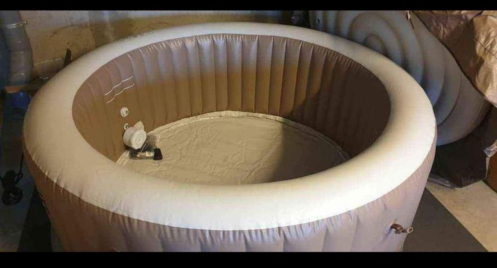 Spa intex 4 personnes avec accessoires, nettoyants.... 350 Huttenheim (67)