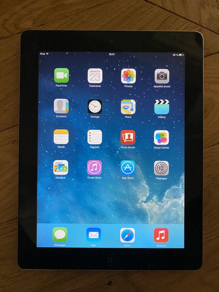 IPad 2 7.1 32G0 Apple gris sid�ral wifi 80 Paris 20 (75)