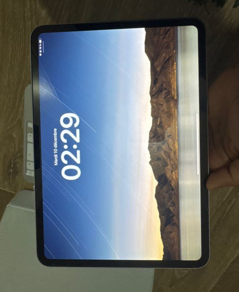 iPad Pro m4 + Apple keyboard m4 1400 Lille (59)