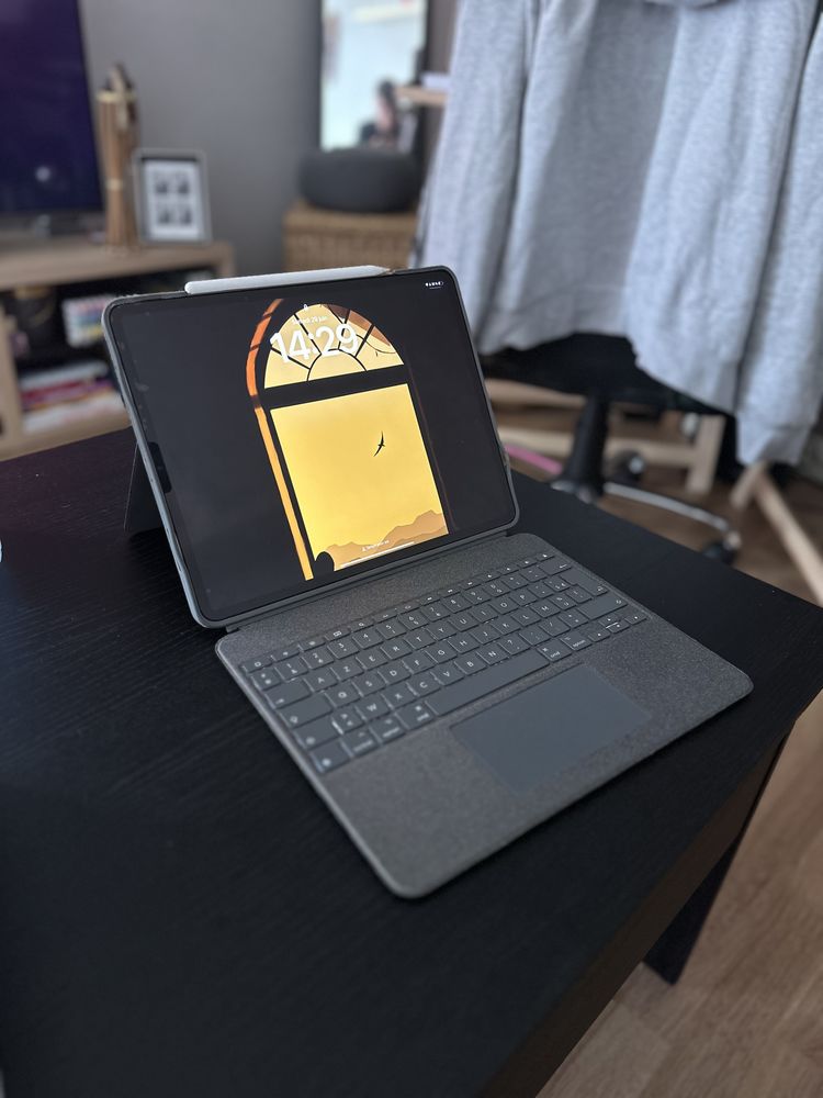iPad Pro M1 12.9 + Apple Pencil 2 + clavier logitech 1100 Toulouse (31)